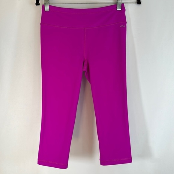 Victoria's Secret Pants - Victoria’s Secret Sexy Sport Purple Knockout Crop Leggings